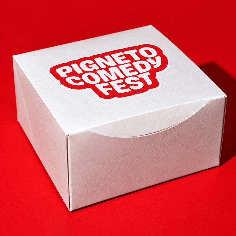 Rosé Dinner Box del Pigneto Comedy Fest con il logo sul coperchio